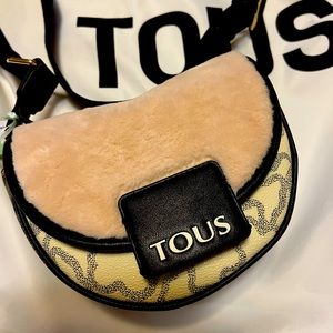 SOLD THANKS 🥰🥰🥰🥰🥰




🙂🙂🙂🙂Tous crossbody 🐻 brand new